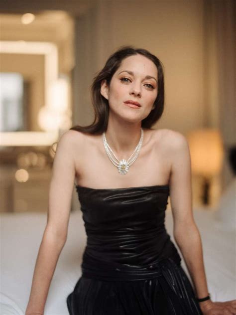 marion cotillard corset chanel|Marion Cotillard .